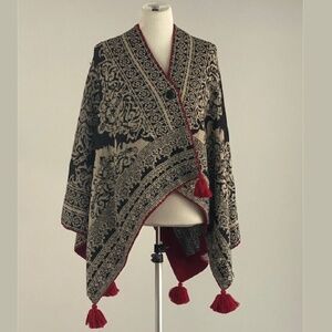 PERUVIAN ALPACA JACQUARD SWEATER SHAWL